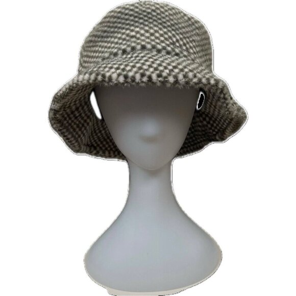 Steve Madden Gray-Eggshell Velour Print Logo Metal Plate Satin Lined Bucket Hat - Picture 2 of 4